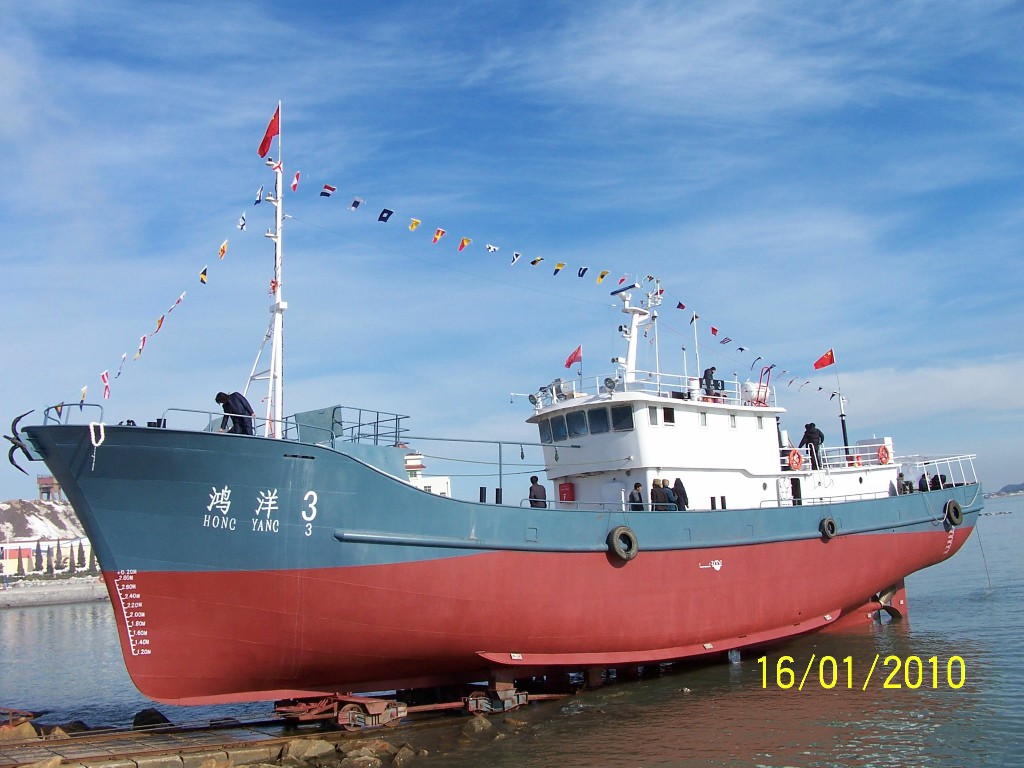 中船605院设计的国内首艘LNG燃料动力新建远洋渔船成功试航